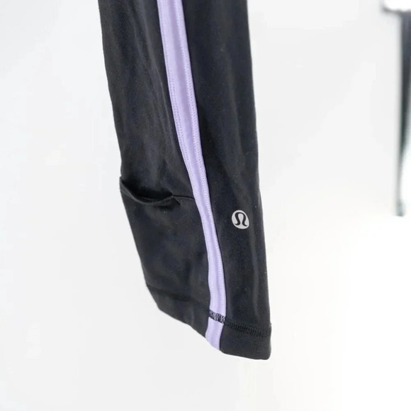 Lululemon Black cropped leggings with lilac stripes | 4 - Picture 3 of 8